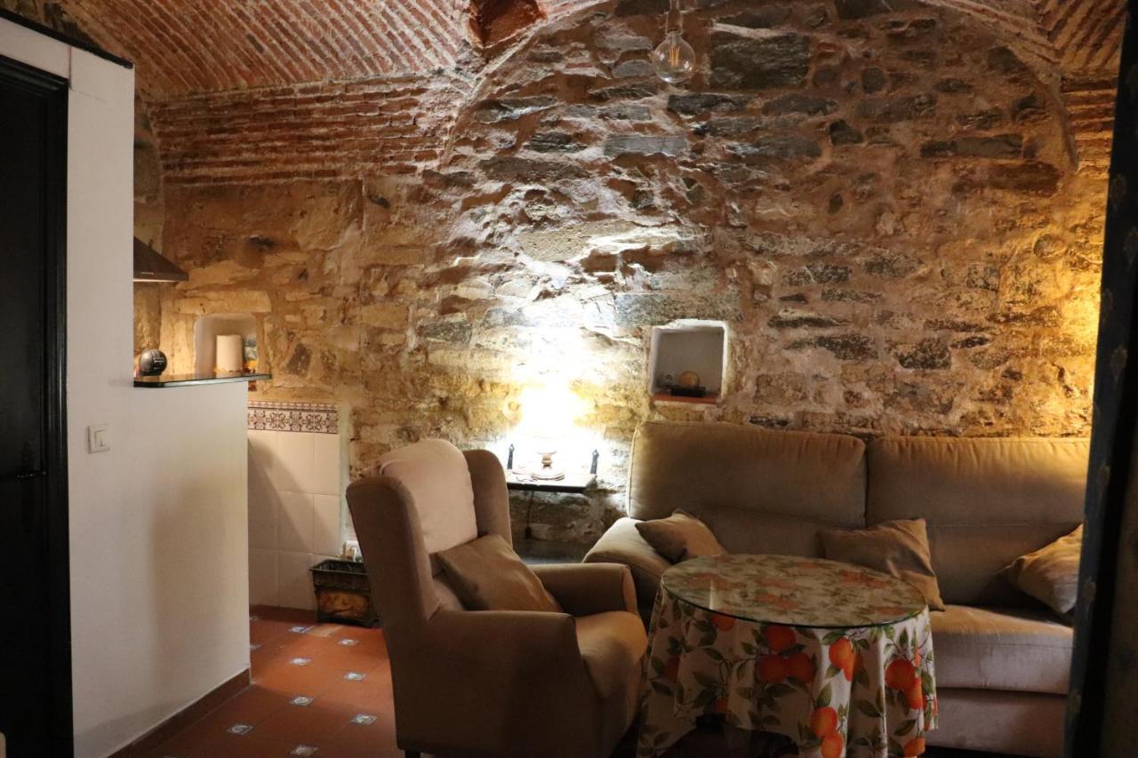 Apartamentos Las Buganvillas Caceres Luaran gambar