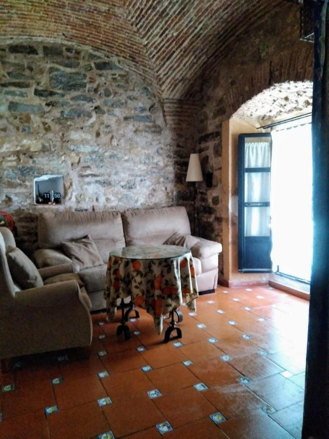 Apartamentos Las Buganvillas Caceres Luaran gambar