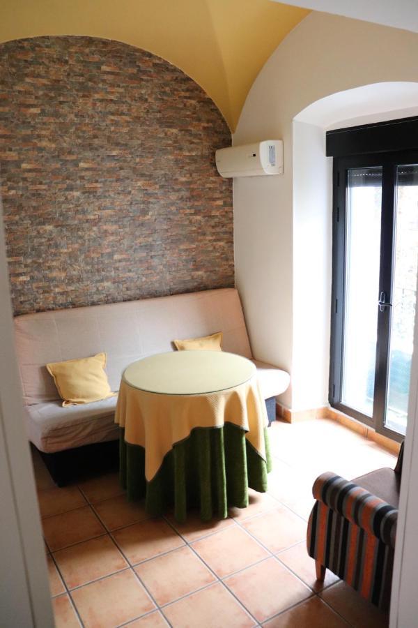 Apartamentos Las Buganvillas Caceres Luaran gambar